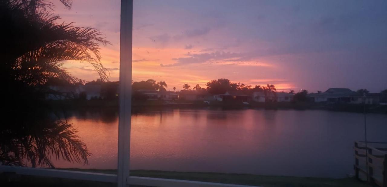 Near Clearwater And Tarpon Spring With Water View Apartment Holiday City Luaran gambar